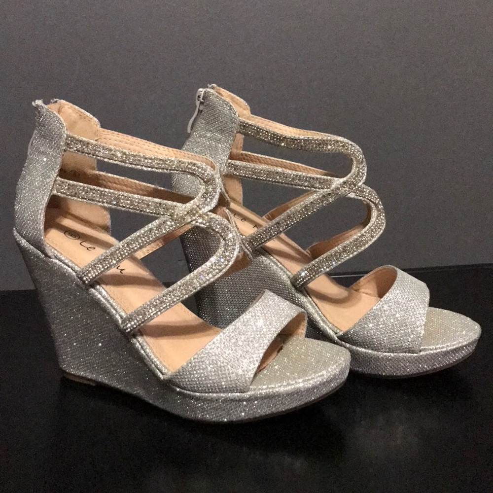 Silver Wedges